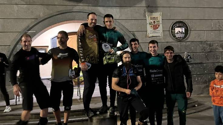 Ibarrako enduro lasterketan lehiatu dira Arauntza Riders-eko kideak