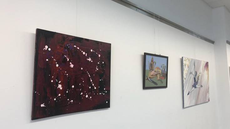 Arte eta diseinu eskolako ikasleen lanak ikusgai daude Betharram aretoan