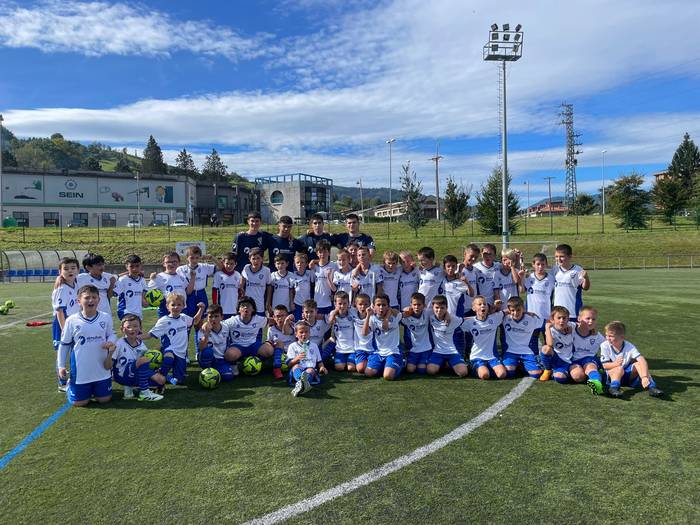 Zabalik da Lagun Onaken Futbol Eskolan izena emateko epea