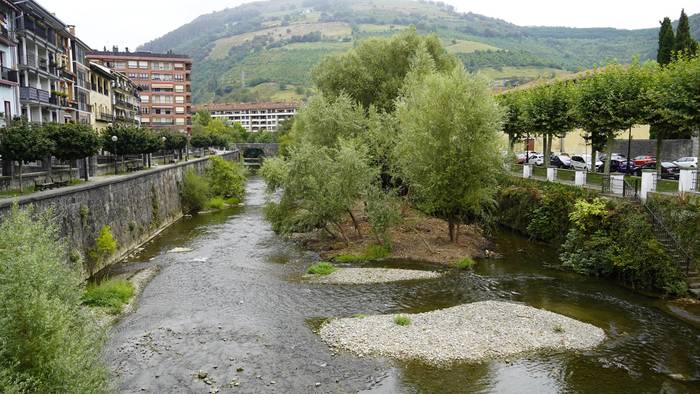 Urola ibaiaren gaineko solasaldia antolatu du udalak asteazkenerako