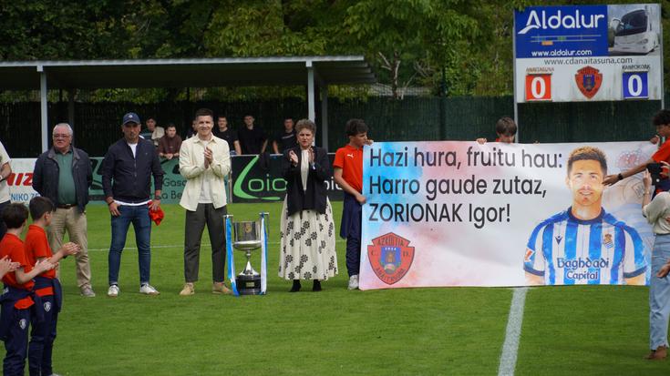 Igor Zubeldiak omenaldi beroa jaso du Txerloian