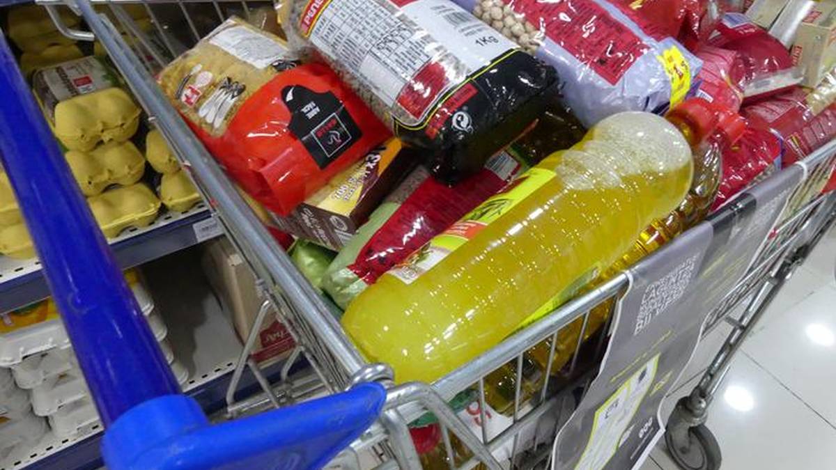 Lesboseko errefuxiatuen kanpamenduetara bidaltzeko janari bilketa abiatu du Ikasberriko ikasle talde batek