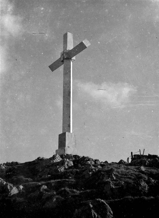 Pagoeta gailurreko gurutzea 1935ean