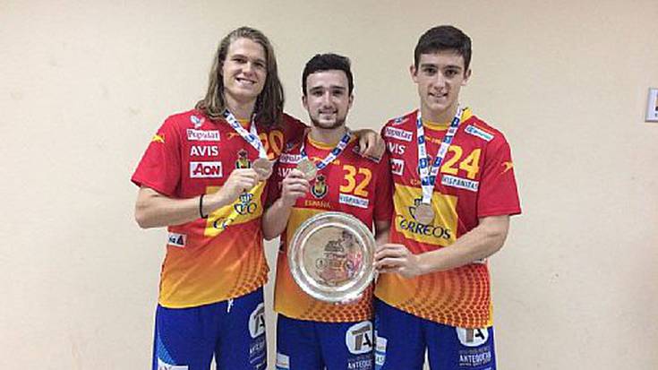 Amilibia eta Goenaga Espainiako selekzioko junior mailan lehiatzeko deitu dituzte berriz ere 