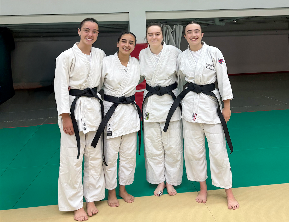 Tatami bat Ondartxon eta lau gerriko beltz