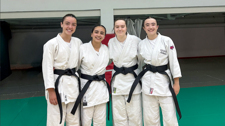 Tatami bat Ondartxon eta lau gerriko beltz