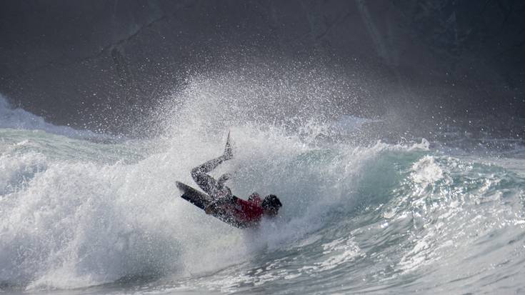 Zumaiako XX. Surf eta Bodyboard txapelketa jokatuko da larunbatean