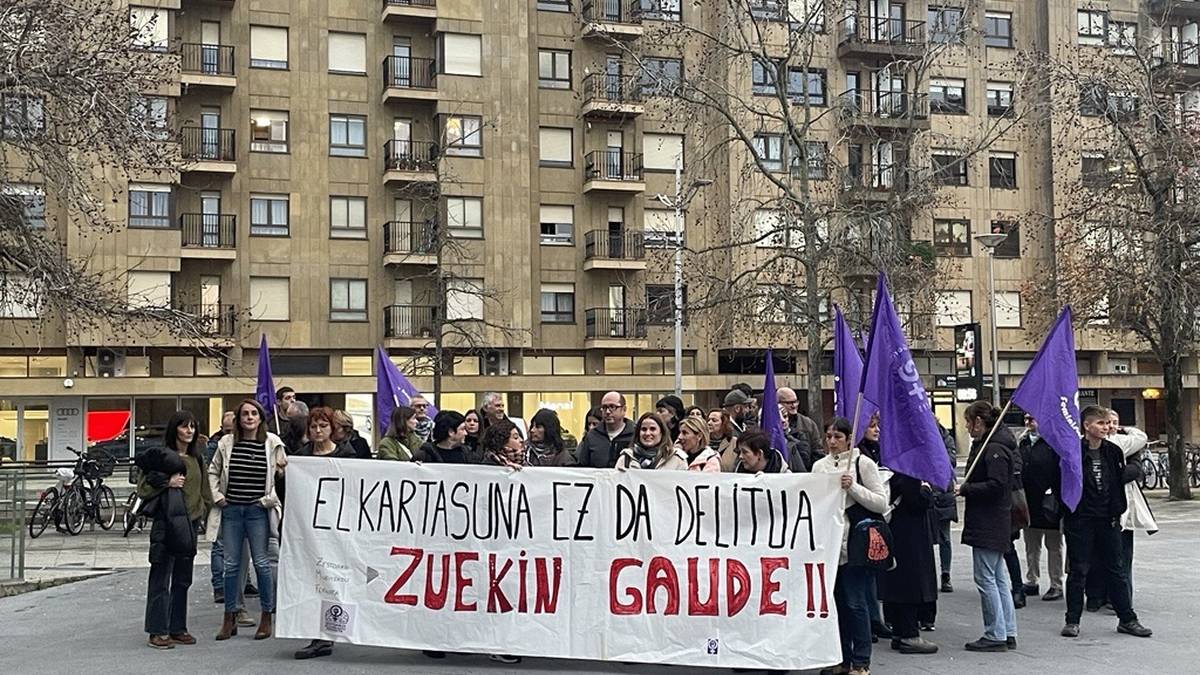 Akusazioaren bertsioa babestu duten dozena bat lagunek deklaratu dute Zestoako sei herritarren kontrako epaiketaren lehen egunean