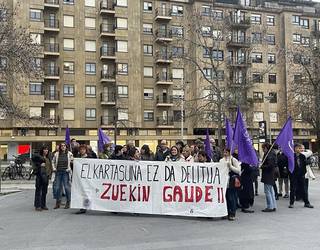 Akusazioaren bertsioa entzun da Zestoako sei herritarren kontrako epaiketaren lehen egunean