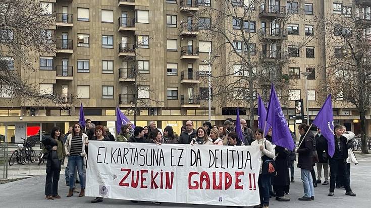 Akusazioaren bertsioa babestu duten dozena bat lagunek deklaratu dute Zestoako sei herritarren kontrako epaiketaren lehen egunean