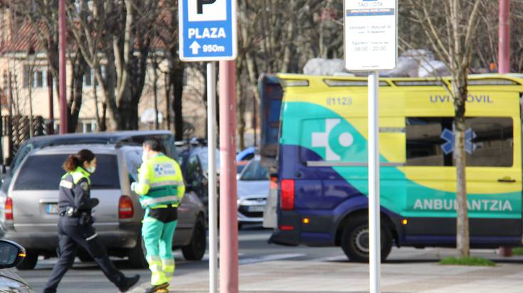 Istripua izan da Araba kalean auto baten eta txirrindulari baten artean