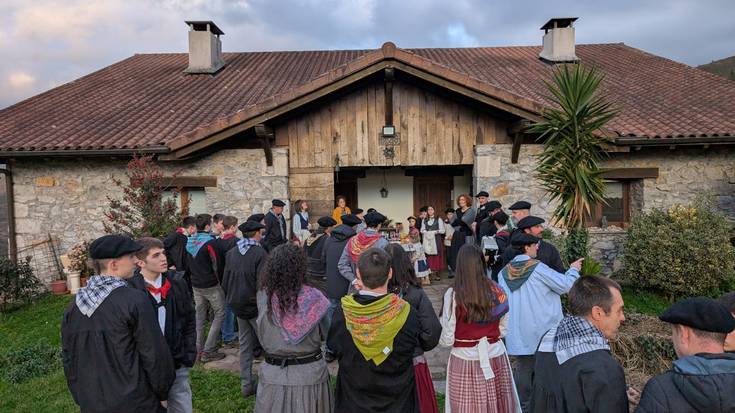 Matxinbentan festak, eta santa eskeak toki askotan