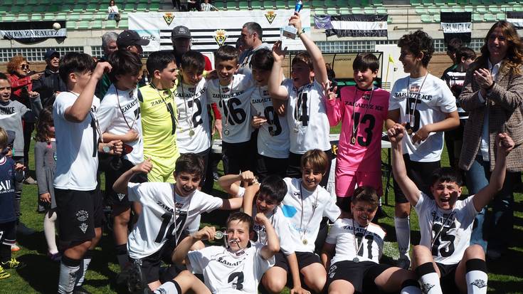 Jose Angel Iribar futbol txapelketa herrian geratu da