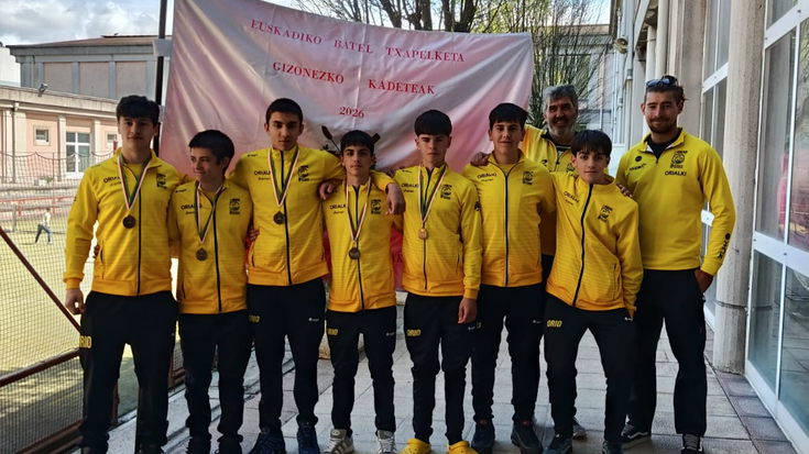 Orioko gizonezko kadeteak eta seniorrak Euskadiko txapeldun bateletan
