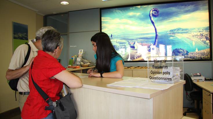 Euskara eta turismoa izango dituzte aztergai bihar