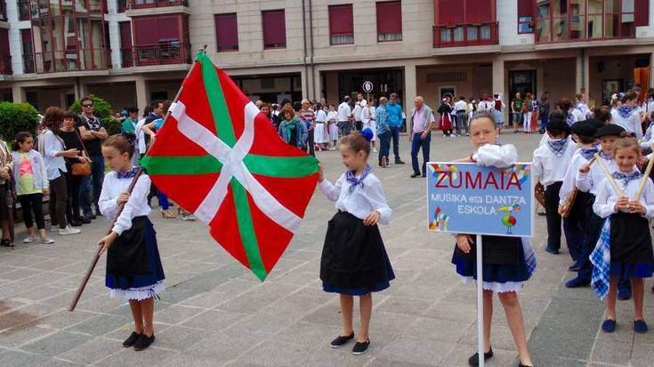 Dantzari Txiki Eguna ospatu da gaur Zumaian