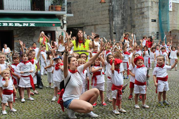 IRUDIETAN: San Fermin txiki ospatu dute eskualdeko hainbat herritan
