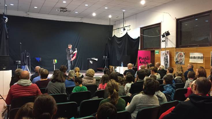 Mintzalagun programaren 10. urteurrena ospatzeko ekitaldia egingo dute ostegunean, Modelon