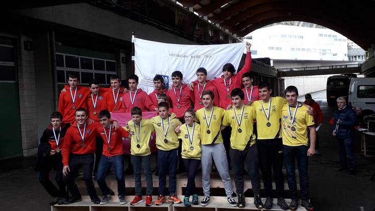 Zumaiako kadete mutilek hirugarren amaitu dute Gipuzkoako batel liga