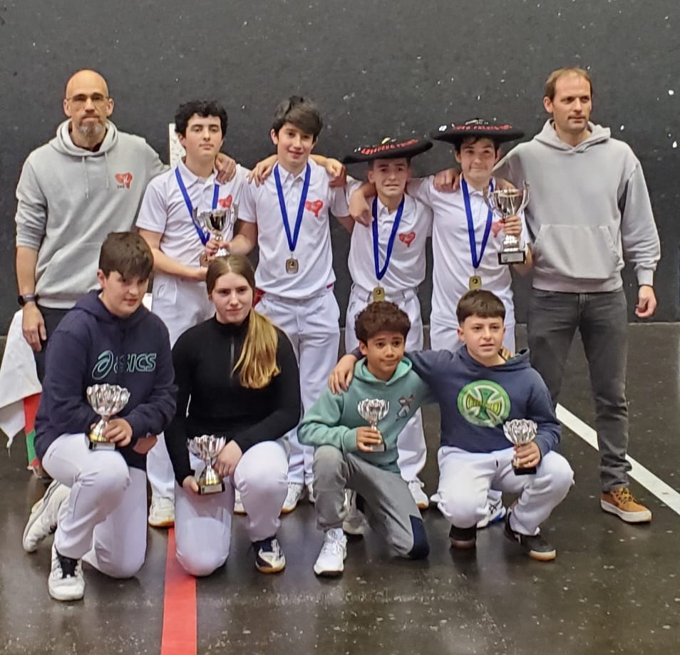 Luken Osanbela eta Aimar Rodriguez, larruzko paletan garaile