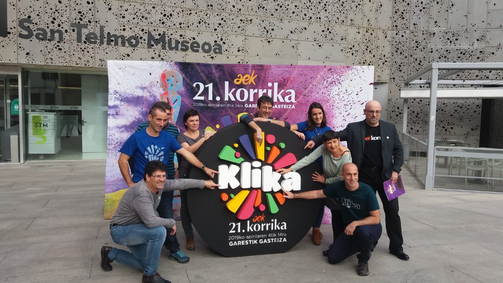 Gares eta Gasteiz lotuko ditu 21. KORRIKAk, euskararen alde «Klika» egiteko