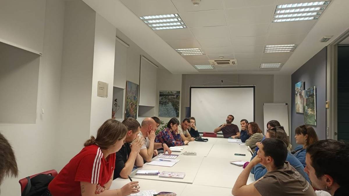 M17ko greba orokorrera deitzeko herri agerraldia egingo dute hilaren 14an