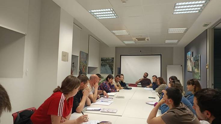 M17ko greba orokorrera deitzeko herri agerraldia egingo dute hilaren 14an