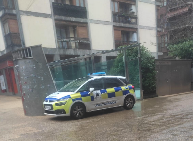 "Guk ez, baina Udaltzaingoak bai"