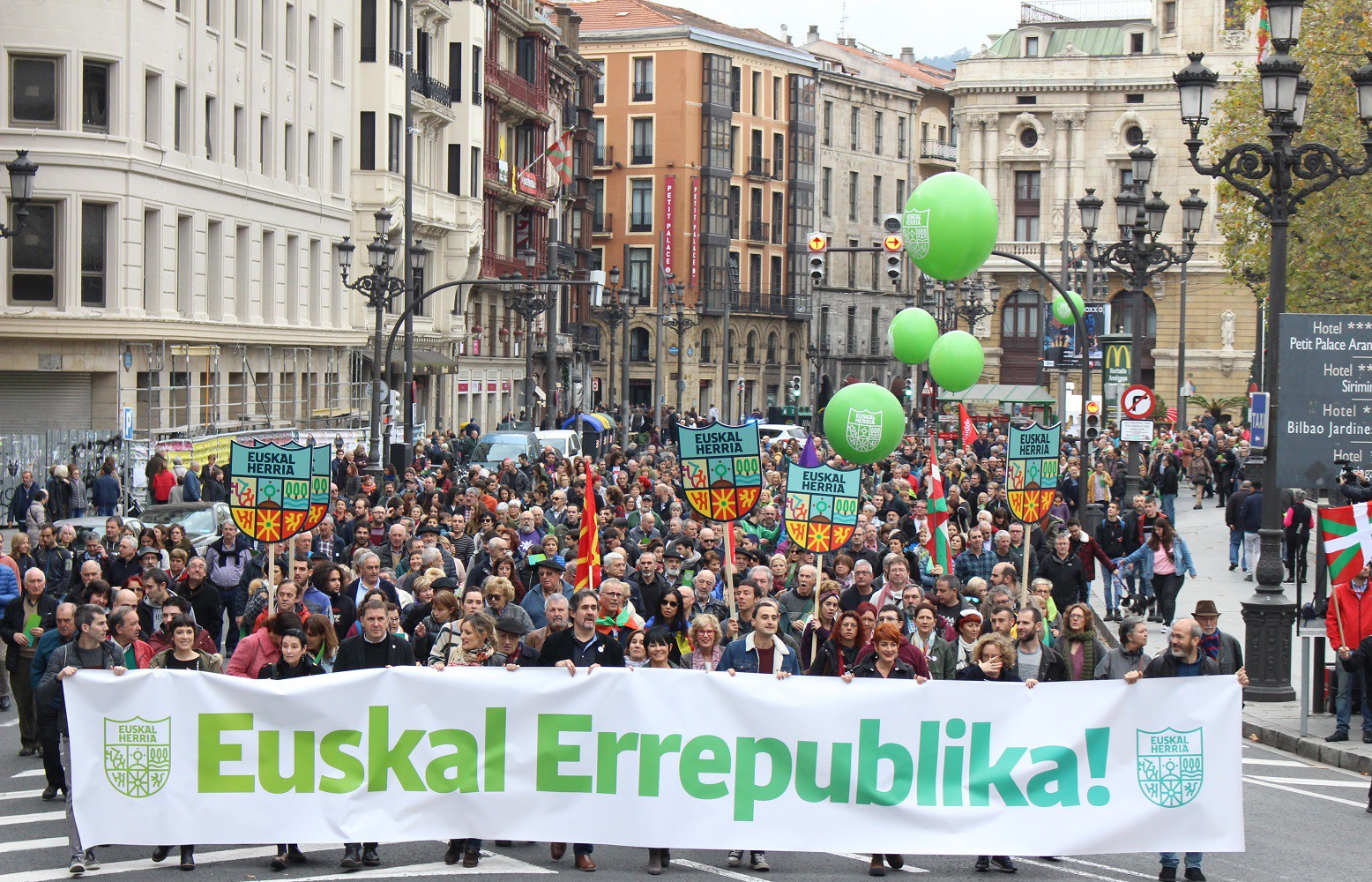 EH Bilduk abenduaren 6an Bilbon egingo duen manifestaziora joateko autobusa antolatu du