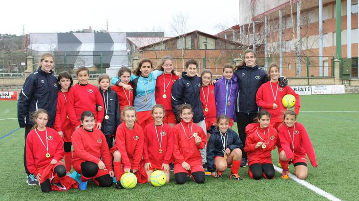 Santurtziko taldeak irabazi du alebin mailako Gabonetako Futbol Txapelketa