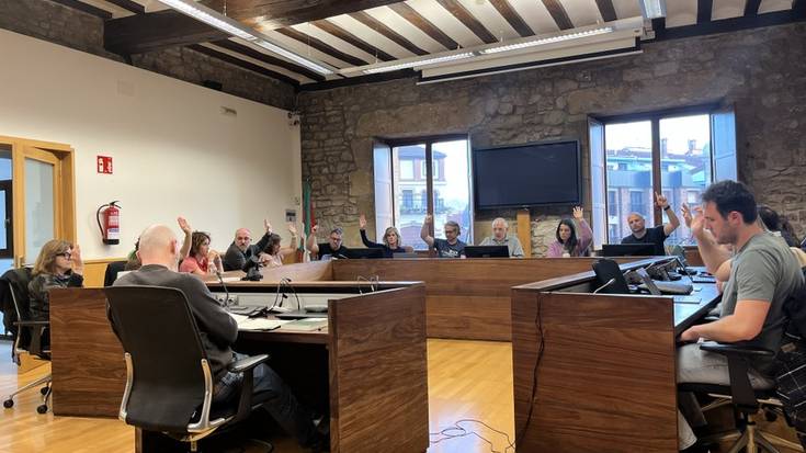 Emakumeen Nazioarteko Egunaren inguruko adierazpena onartu du udalbatzarrak