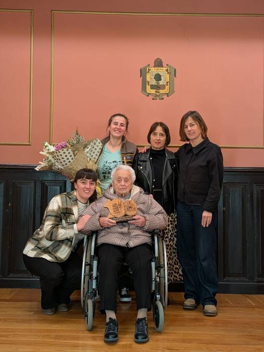 Pakita Egigurenek 100 urte bete ditu