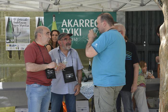 Txakolina eta beroa, eguerdiko protagonistak