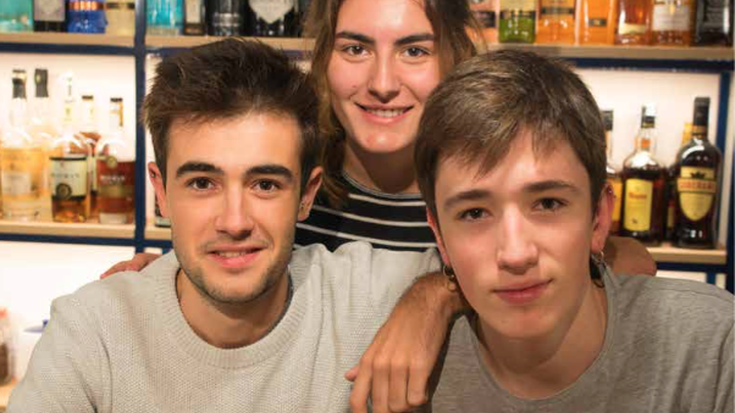 Udan tabernetan lanean aritu diren ikasleak, urriko Baleike aldizkarian