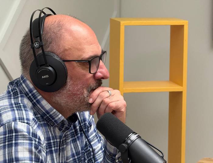 Iñaki Peña: "Gertu tokatu arte, jendeak nahiago du heriotzan ez pentsatu"