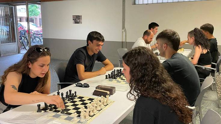 Oier Sarasketak irabazi du Etxape zentroan jokatutako xake txapelketa azkarra