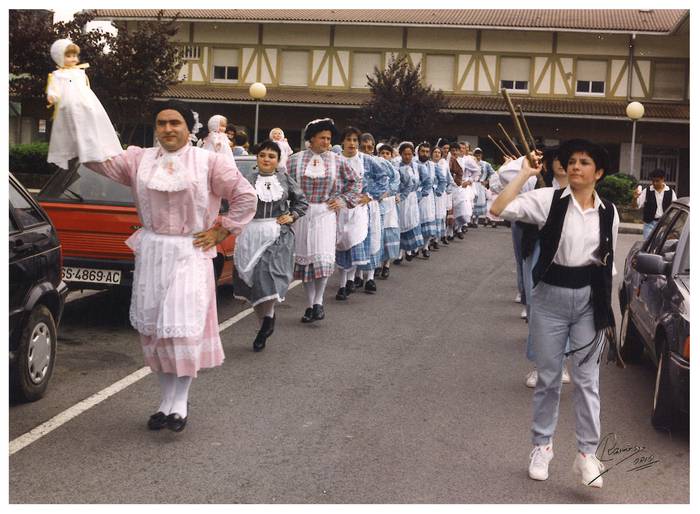 Salgai daude txartelak Euskal Jai eguneko herri bazkaritarako