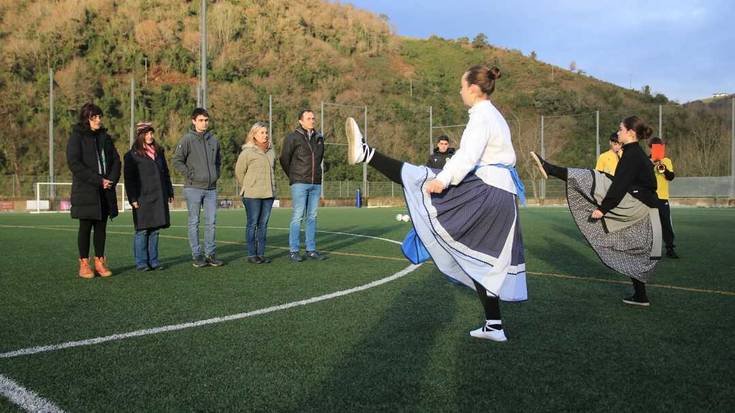 Urko Pikabea omendu dute Orioko Futbol Taldeak, Realak eta Zarautzek