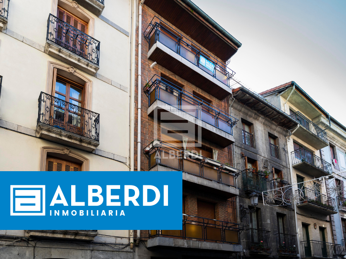 Alberdi Inmobiliaria: eraberritzeko etxe baten bila? Hemen aukera batzuk