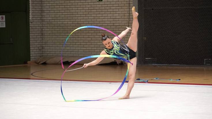 48 gimnasta taldekako Euskadiko txapelaren lehian aritu dira