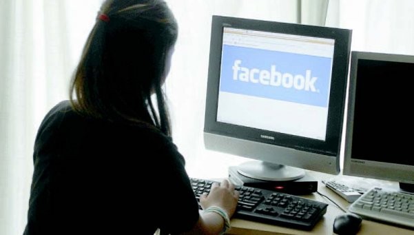 INTERNETEKO ARRISKUEI BURUZKO SAIOA