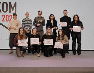 Goienaren 'Puntua', Aiaraldea eta Antxeta Irratia saritu ditu Tokikomek