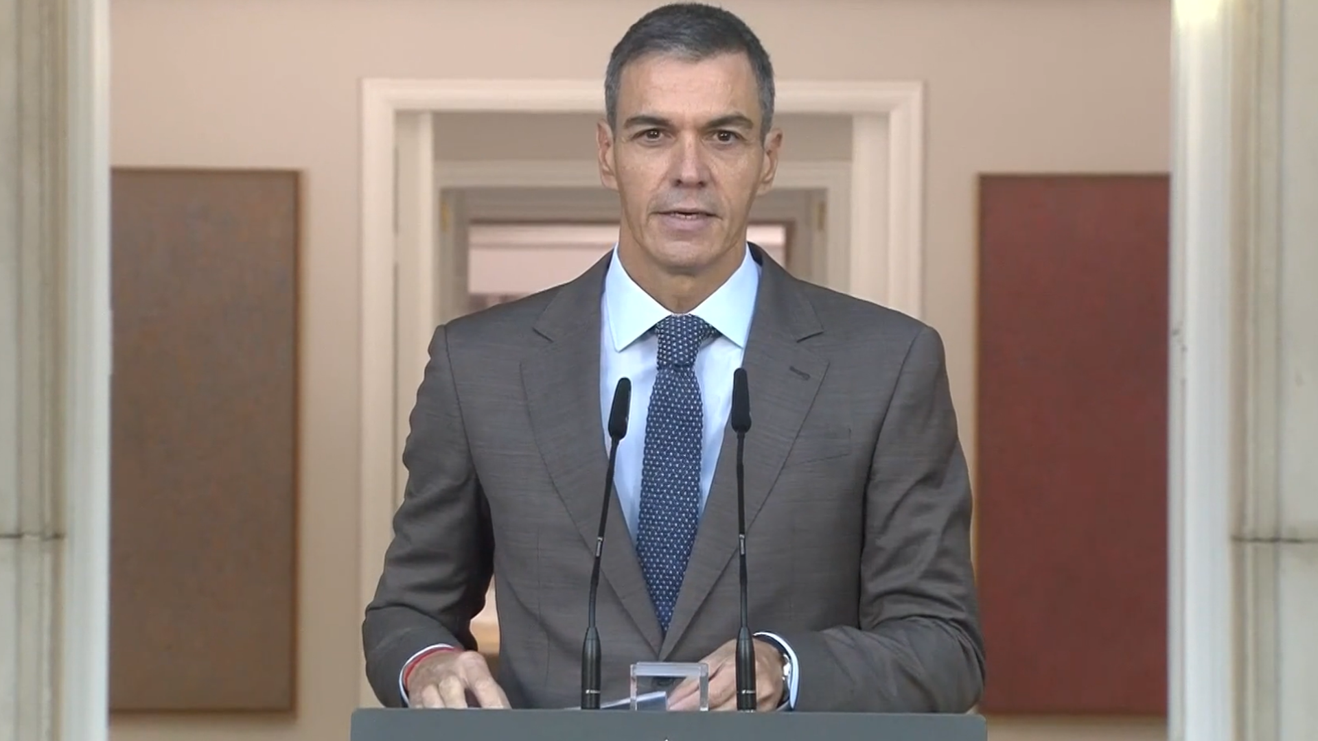 Espainiako Gorteetarako bozak azaroaren 29ra aurreratu ditu Pedro Sanchezek