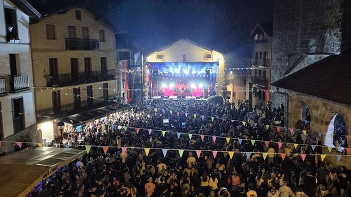 Jendez gainezka eta arrakasta handiz, amaitu dira Aiako jaiak