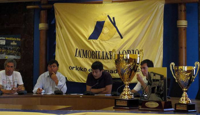 Eguerdian aurkeztu dituzte Orioko 22. estropadak