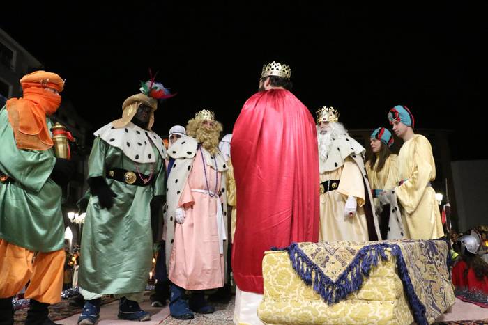 Azkoitia prest da Errege Magoen bisitarako