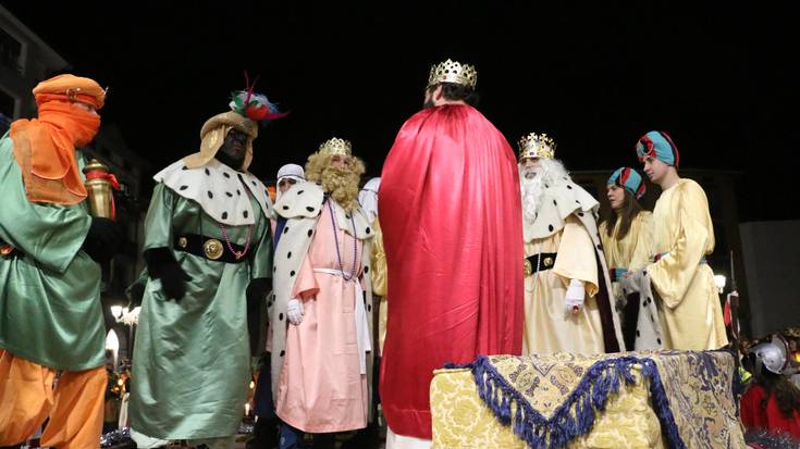 Azkoitia prest da Errege Magoen bisitarako