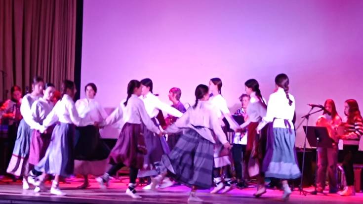 Santa Zezilia egunaren harira, emanaldi berezia eskaini dute Musika eta Dantza eskolakoek