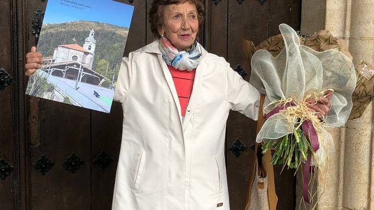 84. urtebetetze egunean, Beizamako herriaren omenaldi beroa jaso du Juanita Olazabalek