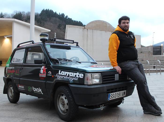 Panda autoa bidelagun, Maroko zeharkatuko du Jon Zubiaurrek